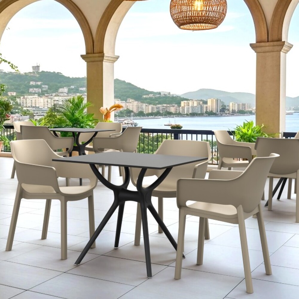 Plastová židle DORA