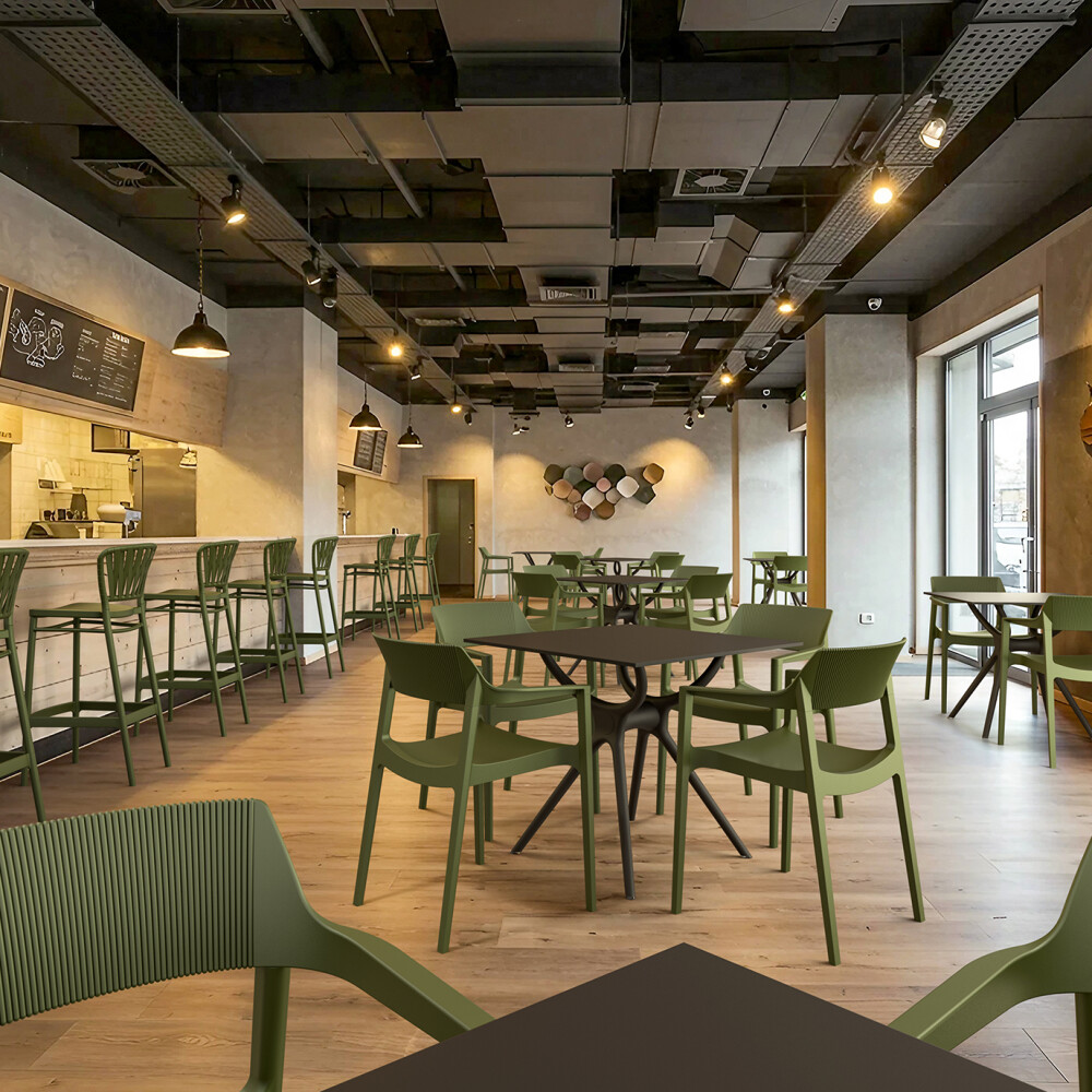 Plastová židle TULUM s područkami