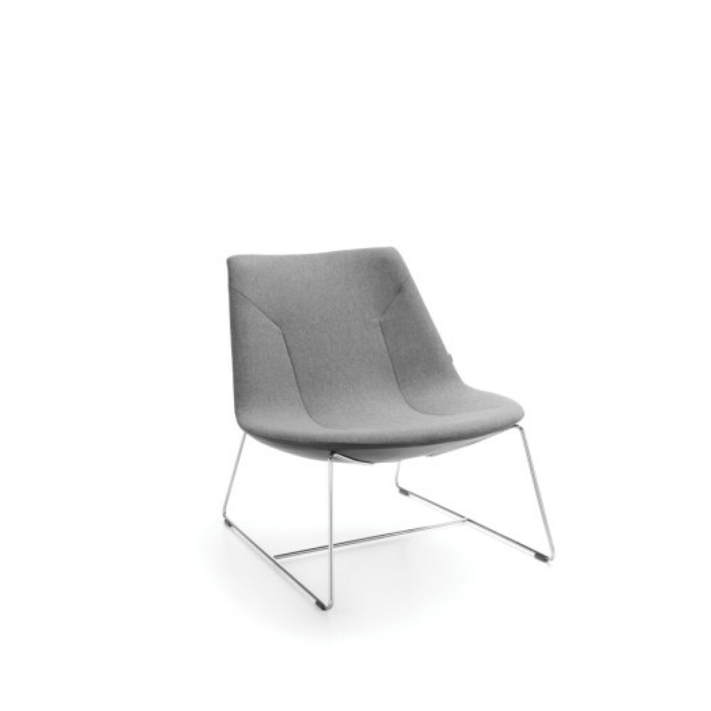 Čalouněné křeslo Chic Lounge s nízkým opěrákem 