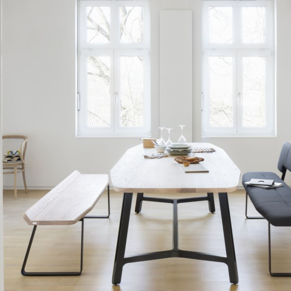 Jídelní stůl Thonet S 1090