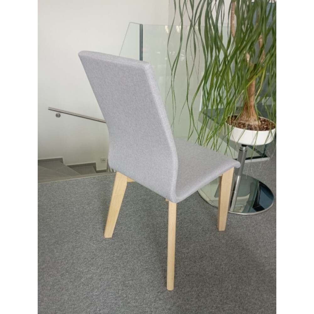 Dřevěná židle Vito - výprodej