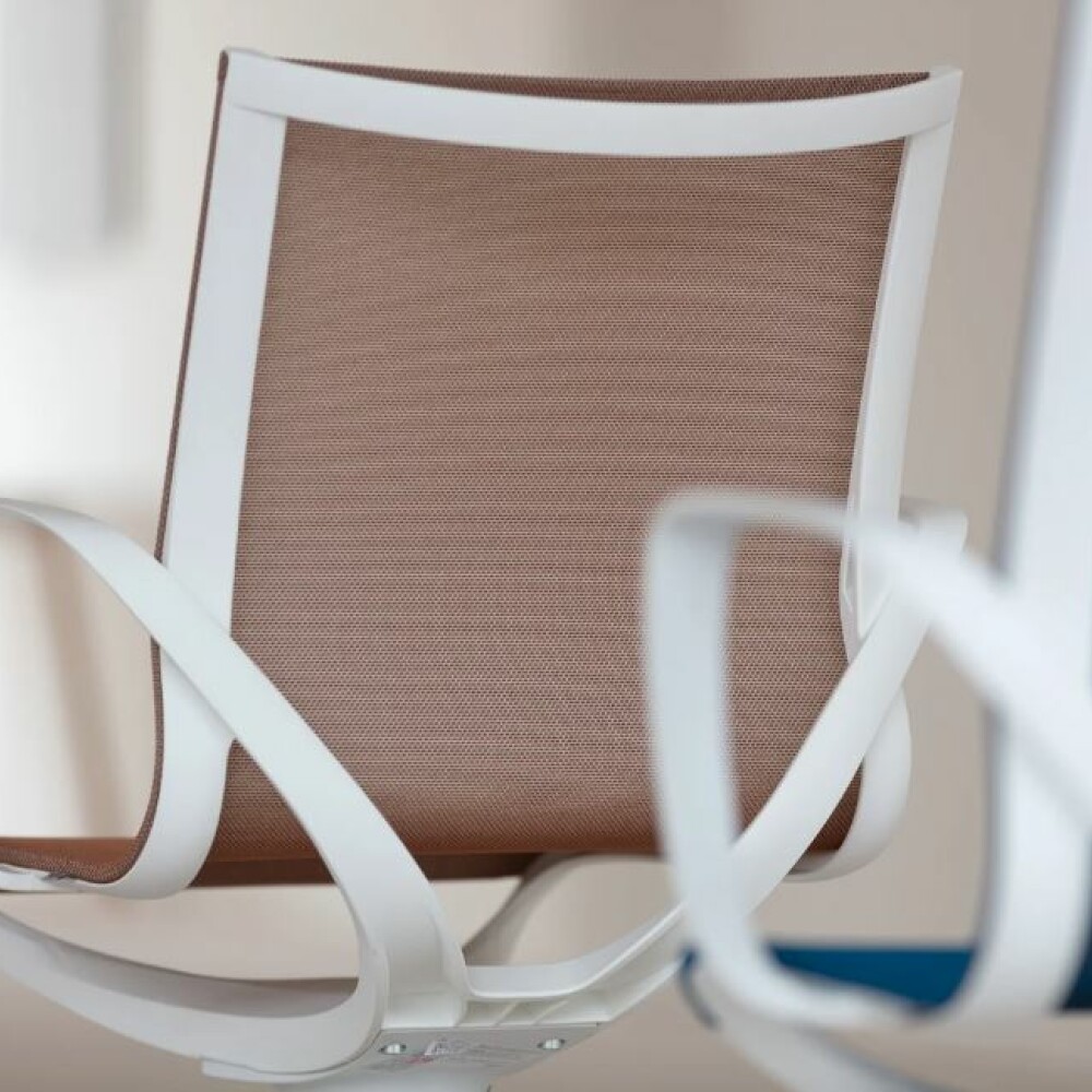 Kancelářská židle ZERO G plasty bílé