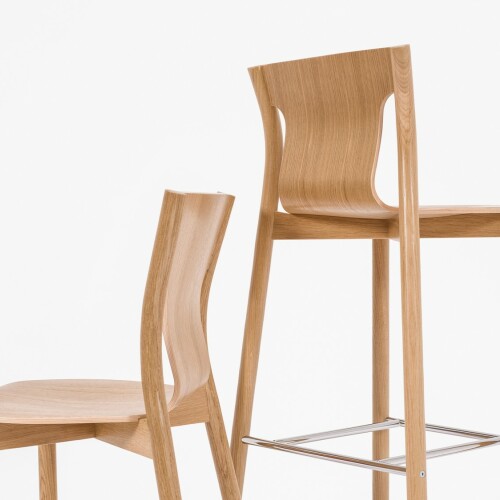 Dřevěná barová židle H-2160