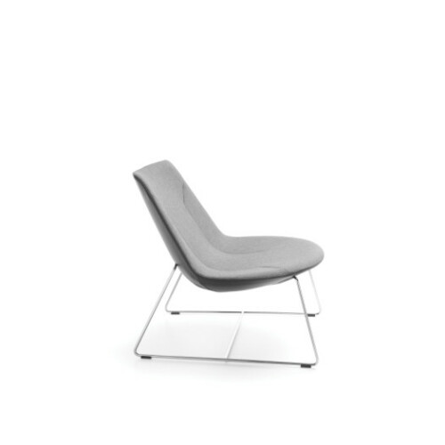 Čalouněné křeslo Chic Lounge s nízkým opěrákem 